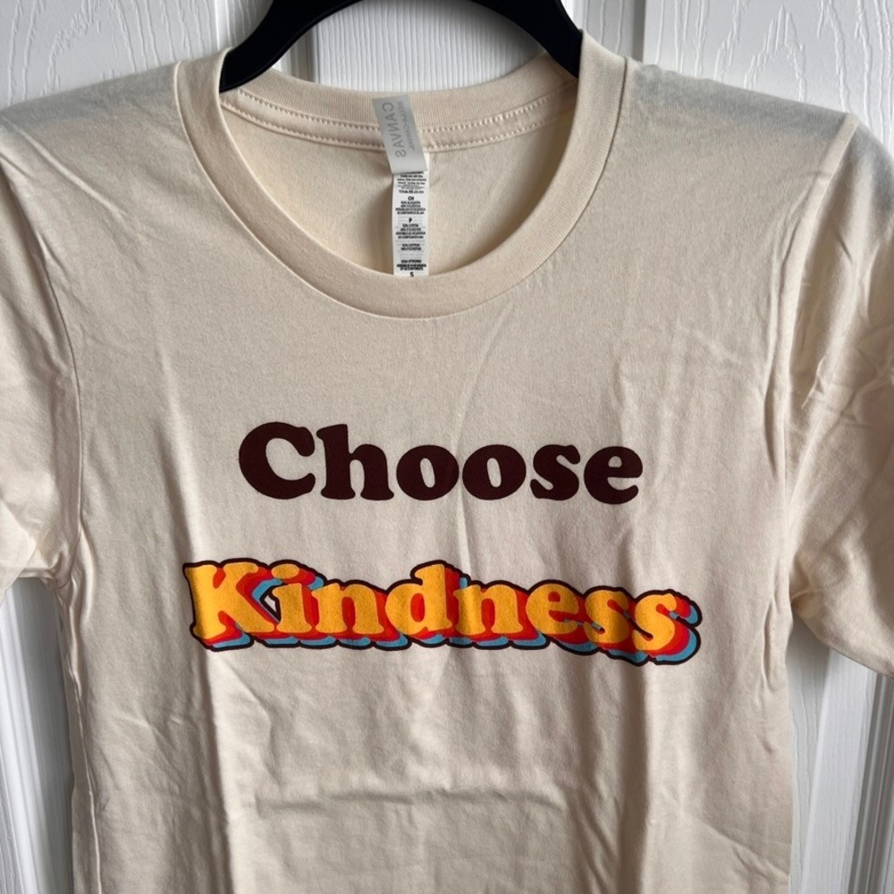New Choose‎ Kindness T-Shirt Bella+Canvas Beige Brown Graphic Top Women's S